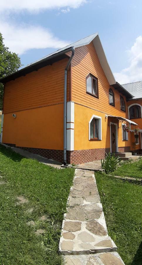 Guest House Karpaty Яремче Екстериор снимка